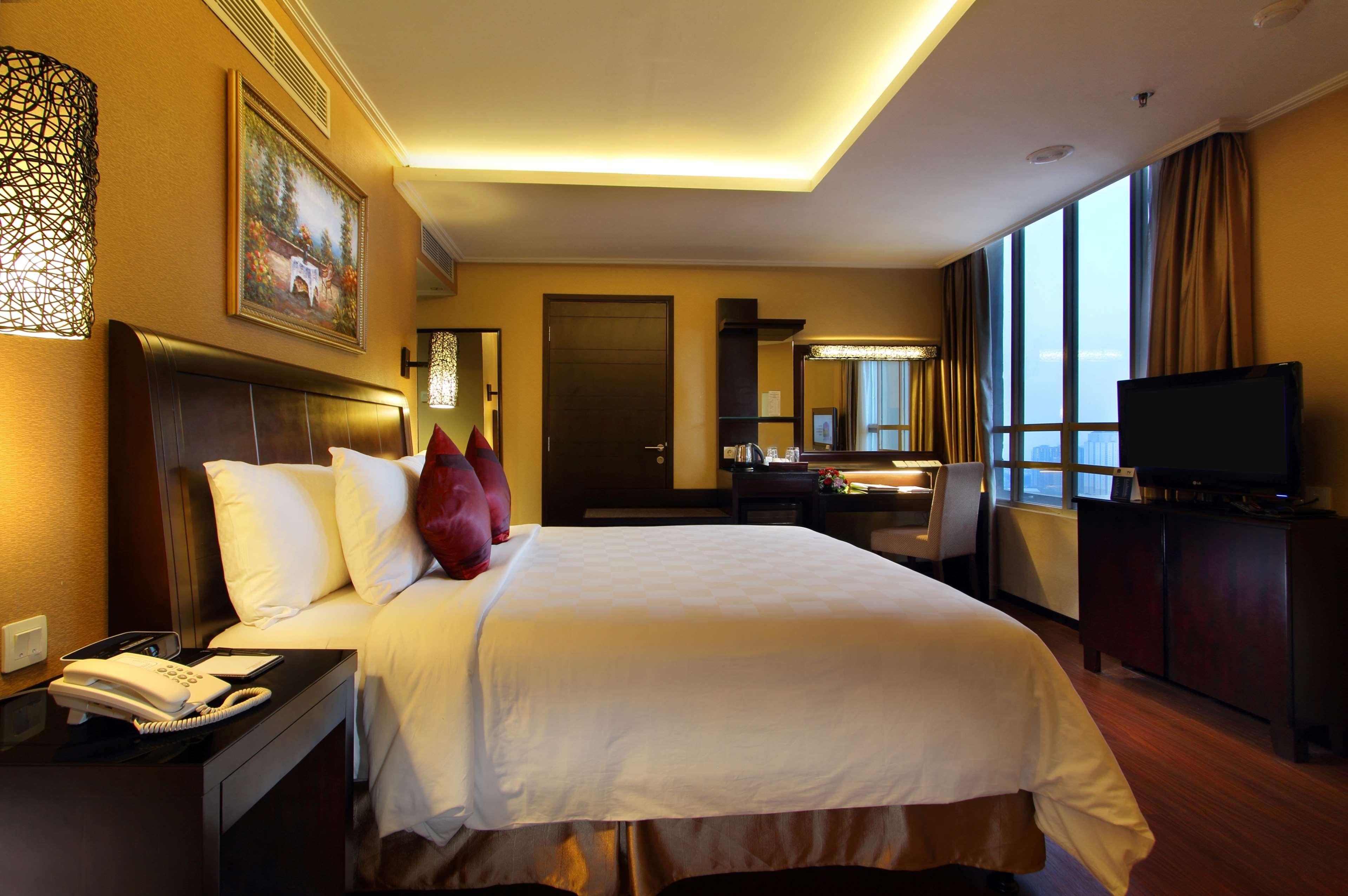 Best Western Mangga Dua Hotel & Residence Jakarta Exterior foto