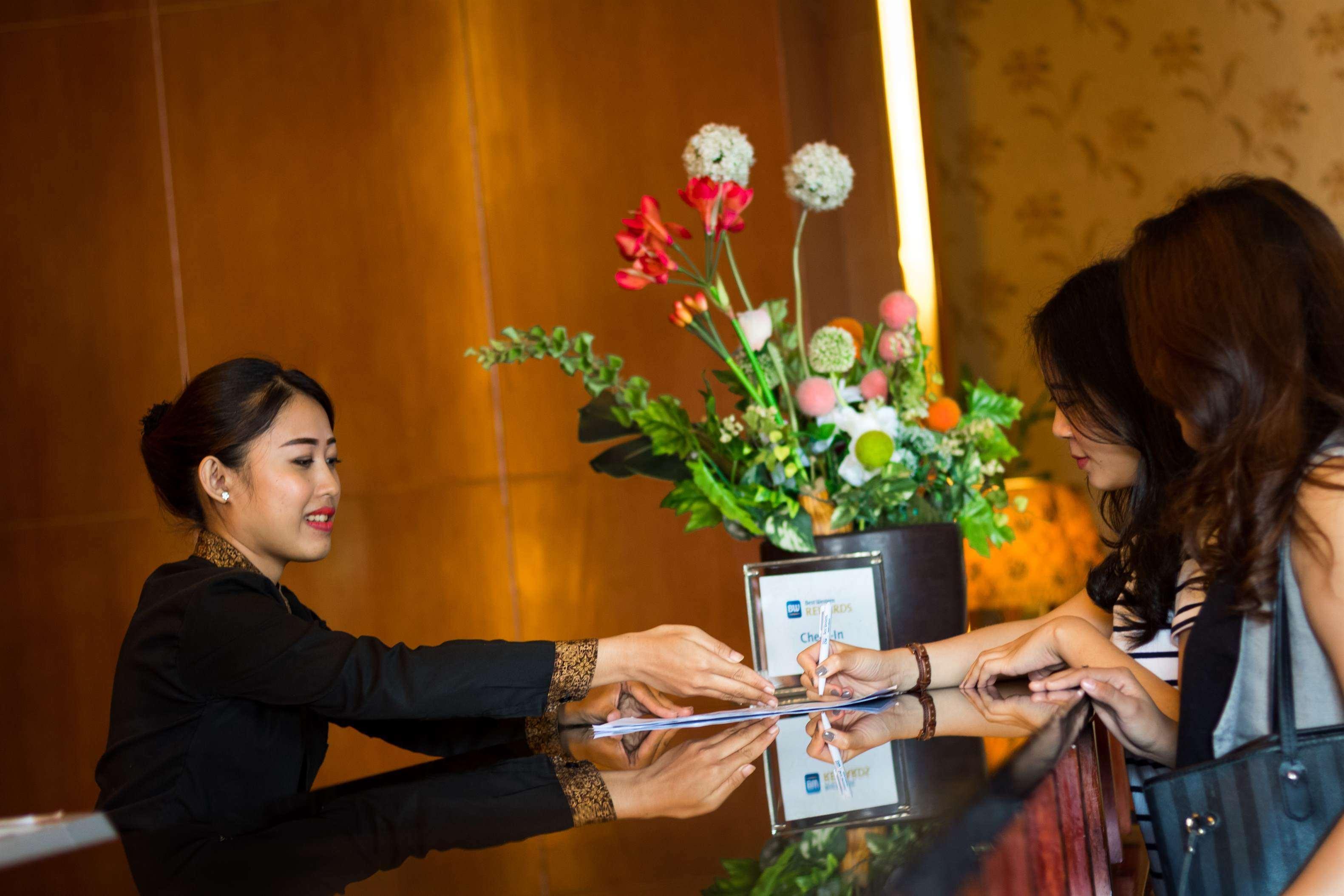 Best Western Mangga Dua Hotel & Residence Jakarta Exterior foto