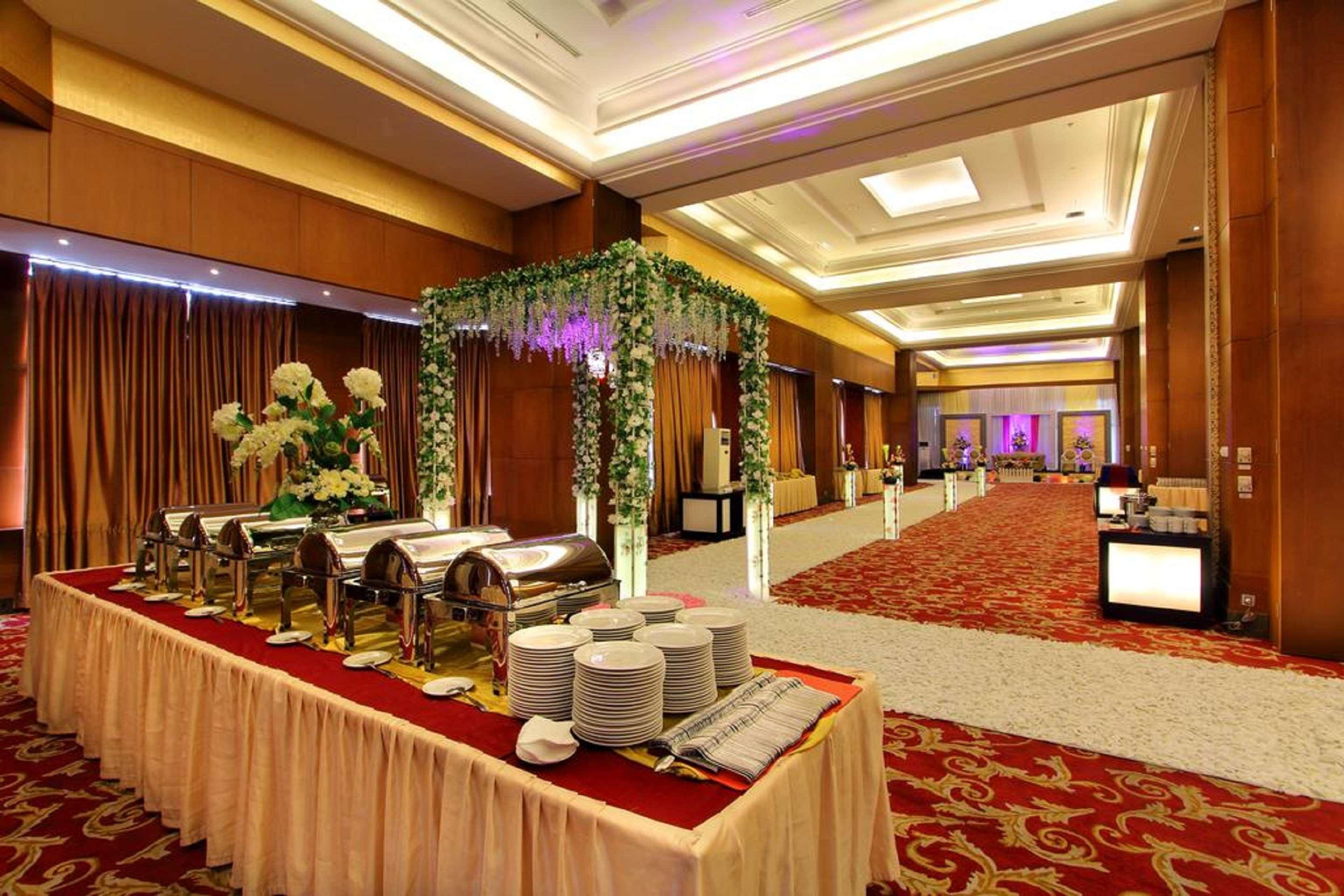 Best Western Mangga Dua Hotel & Residence Jakarta Exterior foto