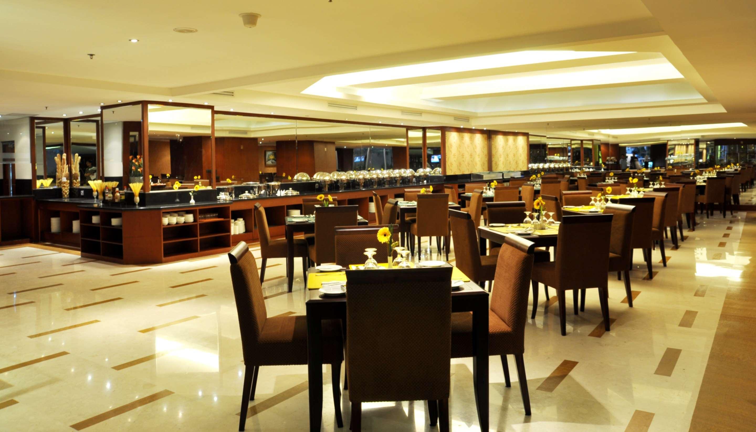 Best Western Mangga Dua Hotel & Residence Jakarta Exterior foto