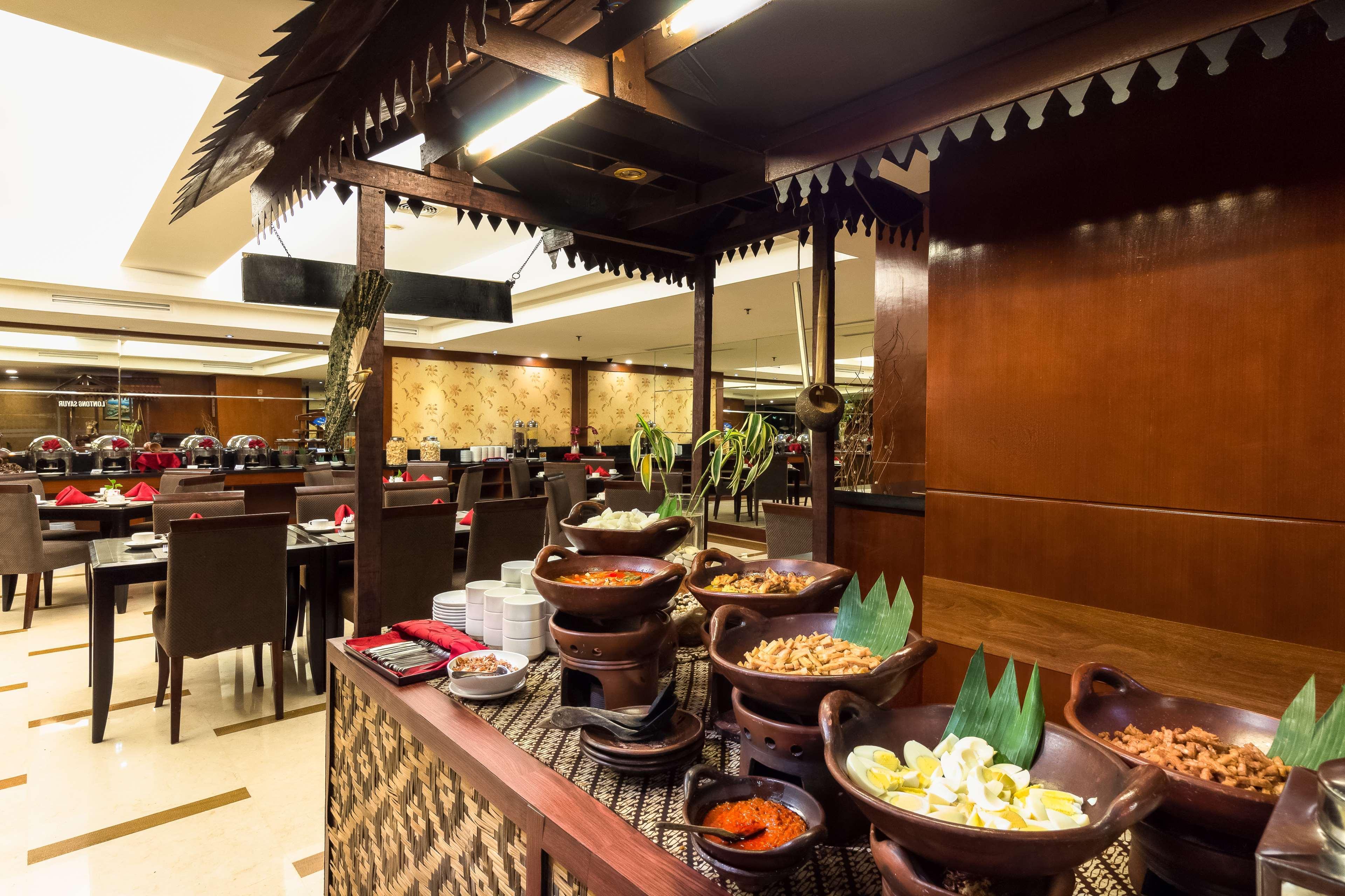 Best Western Mangga Dua Hotel & Residence Jakarta Exterior foto