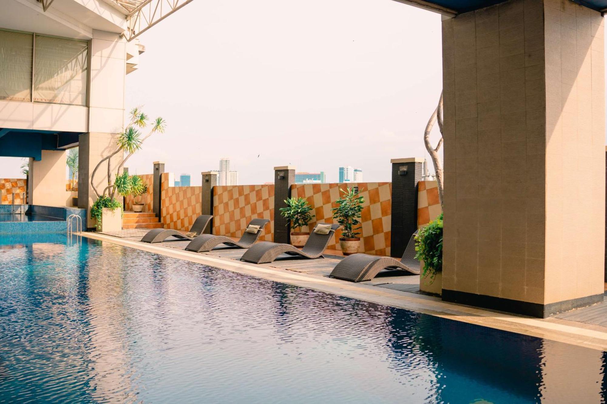 Best Western Mangga Dua Hotel & Residence Jakarta Exterior foto