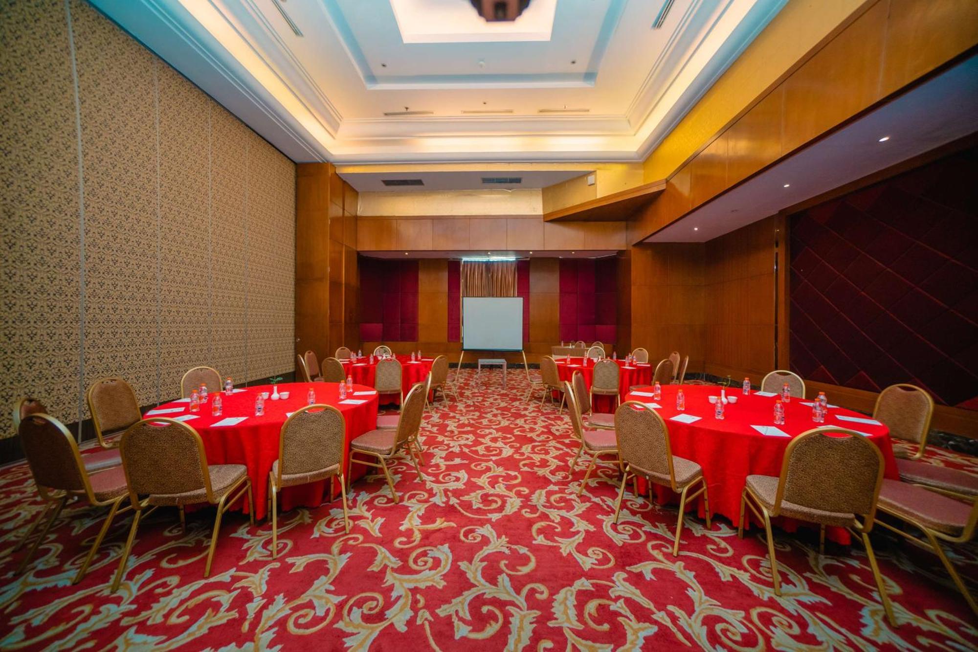 Best Western Mangga Dua Hotel & Residence Jakarta Exterior foto