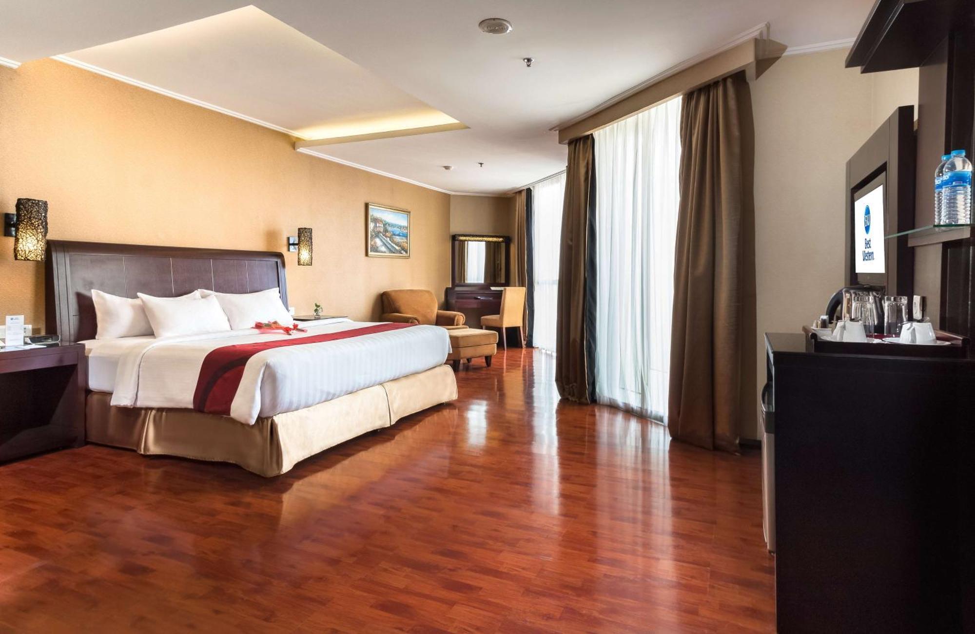 Best Western Mangga Dua Hotel & Residence Jakarta Exterior foto